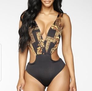 Black and gold monokini